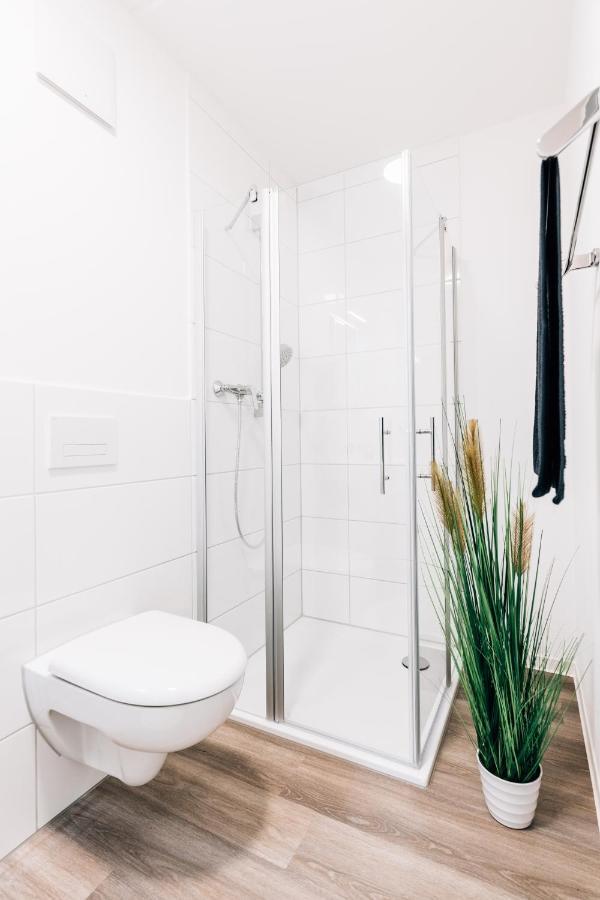 Stadt-Appartement Work & Travel Bielefeld Bagian luar foto
